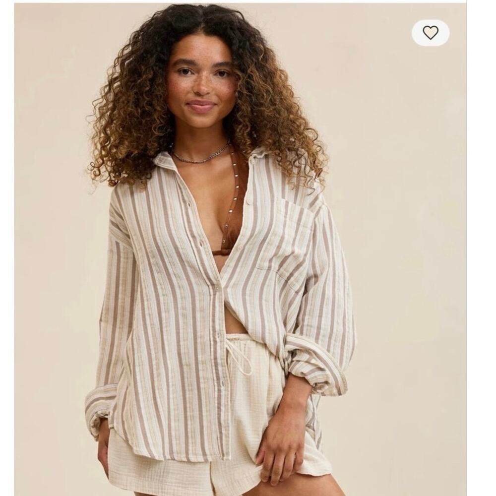 Aerie Day-Off Cover Up Shirt Size M Beige Striped Oversized Textured Button Down
